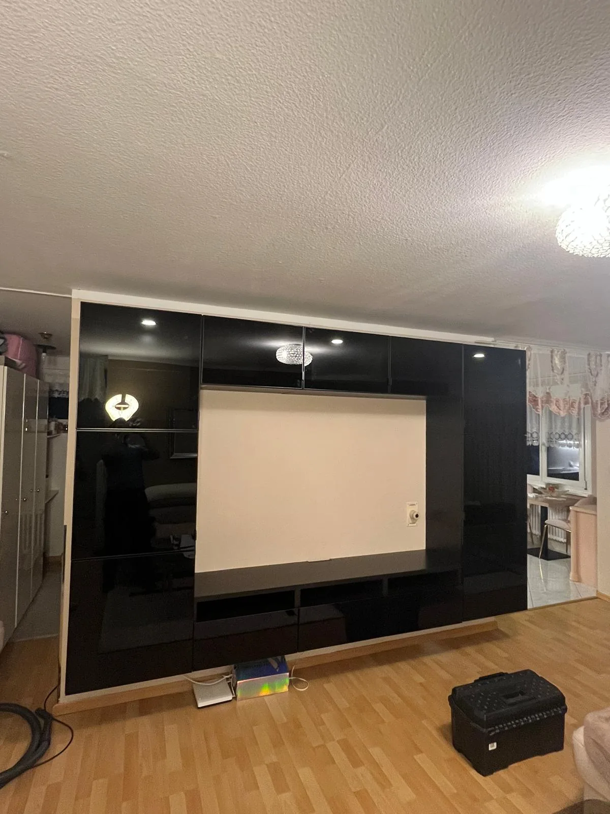 Möbelmontage durch ReDirect